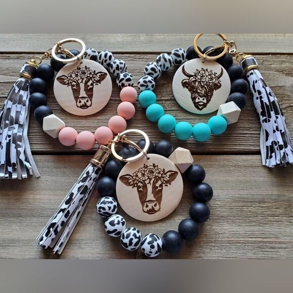 Cow Print Wristlet Keychain (Only the black/white with cow print available) - Picture 1 of 2
